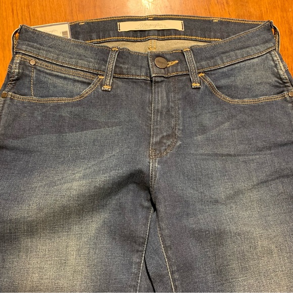 NWT Ladies Wrangler Corynn Jeans - Picture 7 of 15